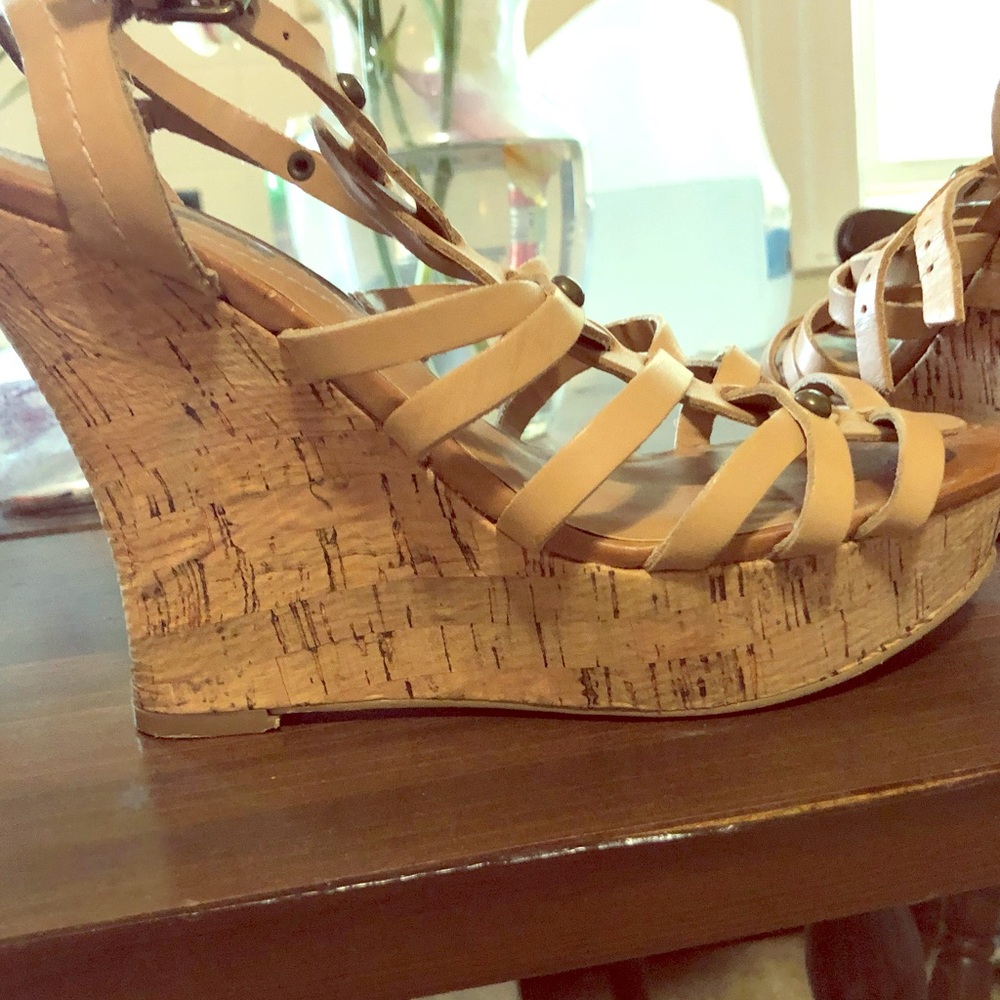 Guess Shoes!tan ones size 6 & blue/jean ones R 8!